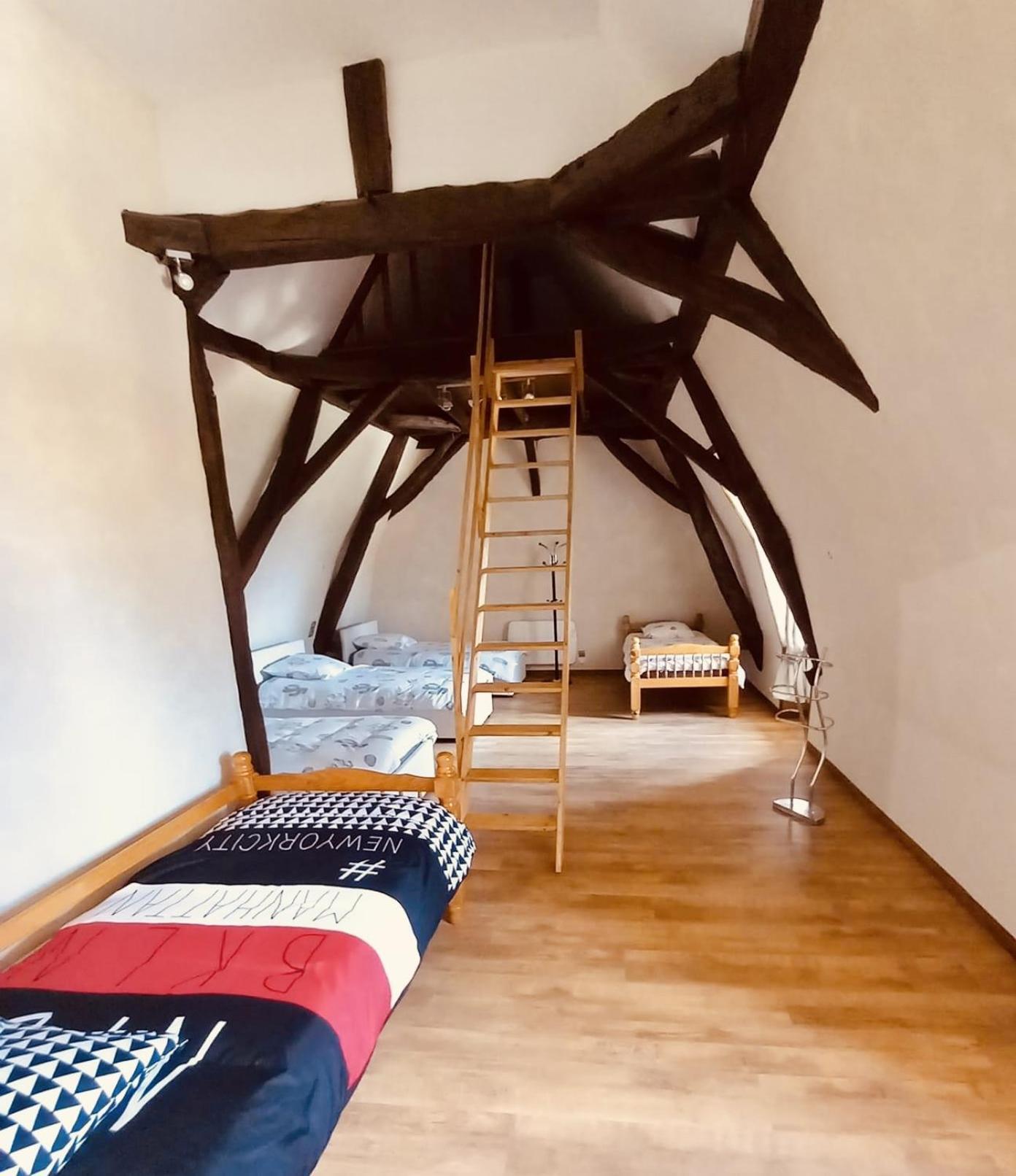 Le Domaine De Camberoux Gite Bressac Room photo